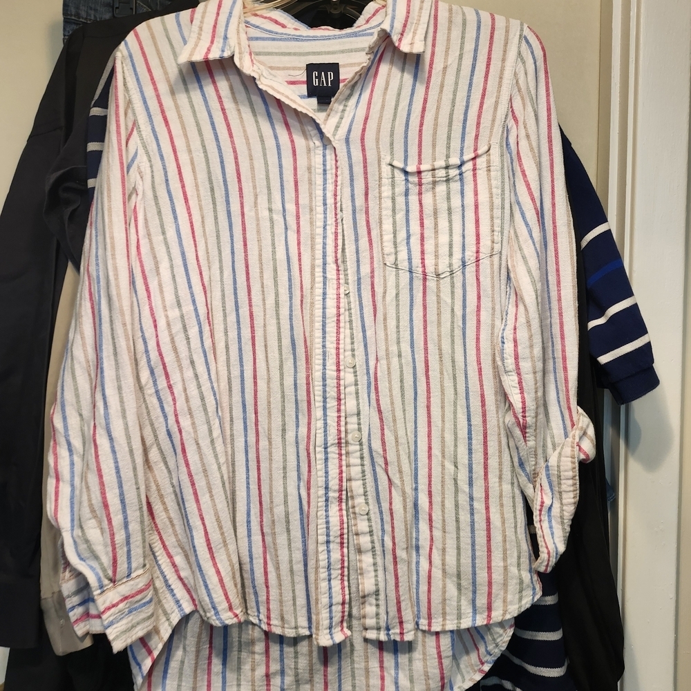 GAP Women's Multicolor Striped Button Down Shirt